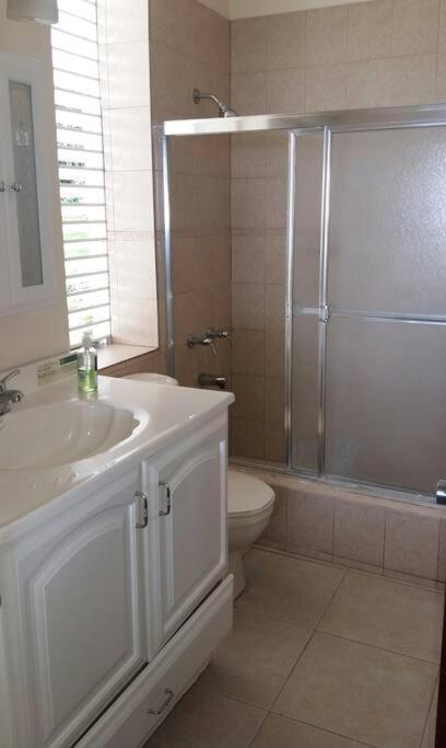 Ocho Rios 2 Bedroom Apartment/Flat Экстерьер фото