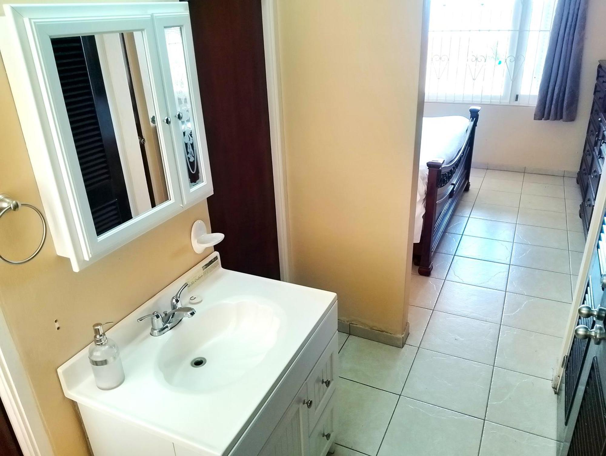 Ocho Rios 2 Bedroom Apartment/Flat Экстерьер фото